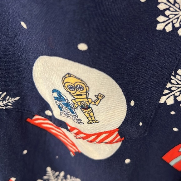 Disney Star Wars Snow-globe Christmas Short Sleeve Button Up Shirt - Picture 3 of 12